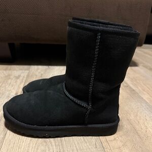 UGG Classic short ii black boots size 7